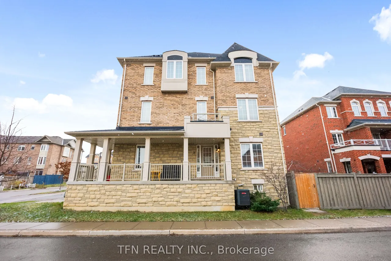 2 Shiff Crescent — photo 2