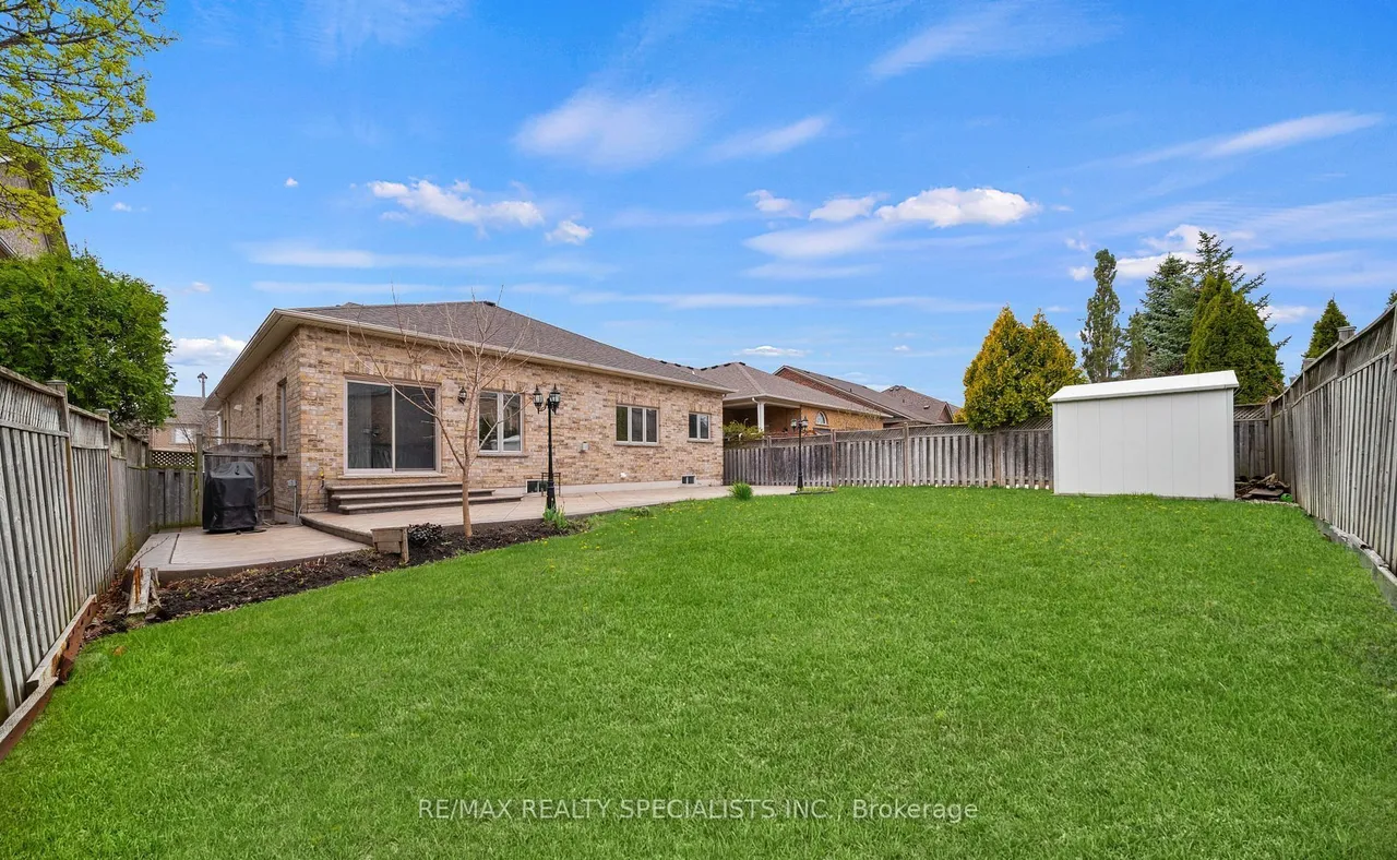 31 Saint Hubert Drive — photo 42