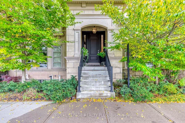 221 Hanover Street — photo 2