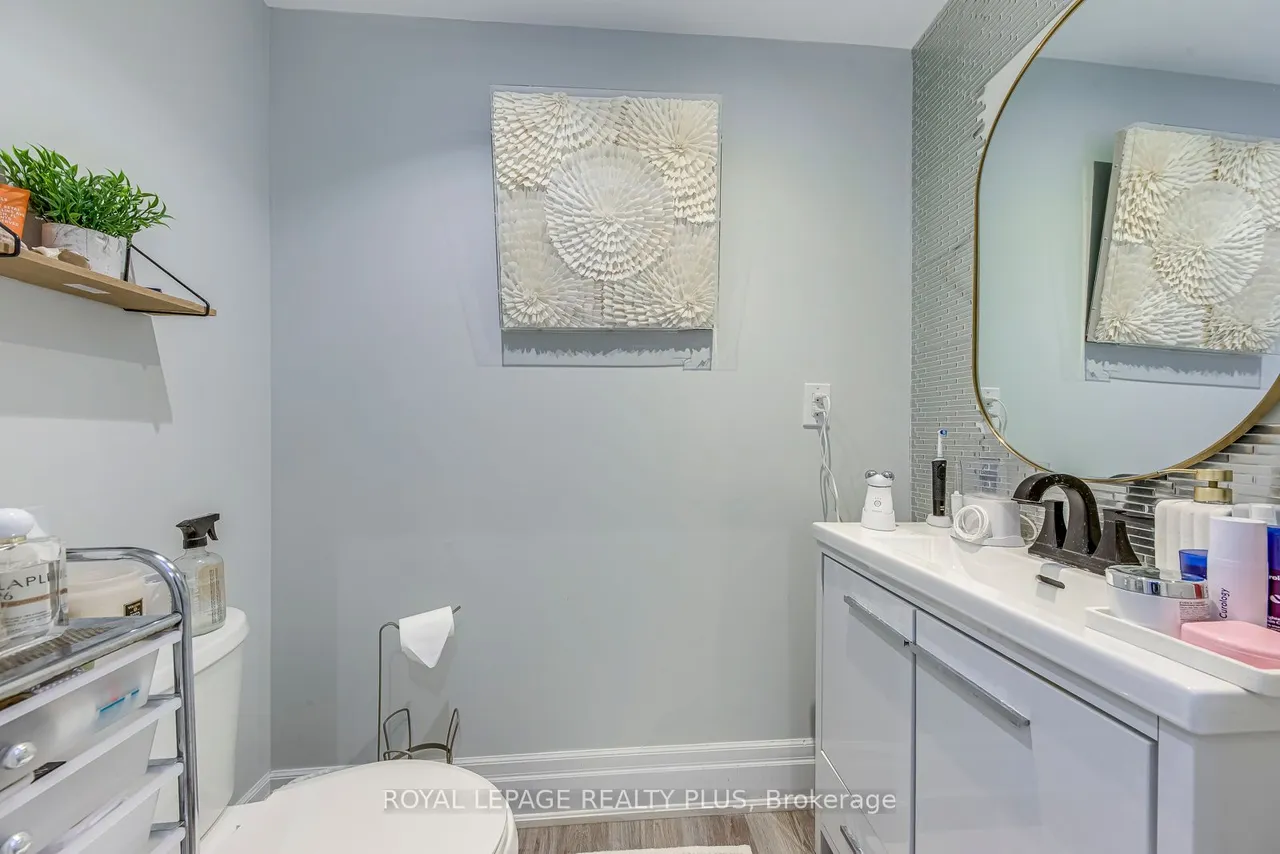 221 Hanover Street — photo 49