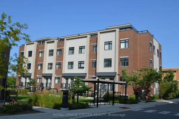 1060 Douglas Mccurdy Common — photo 2