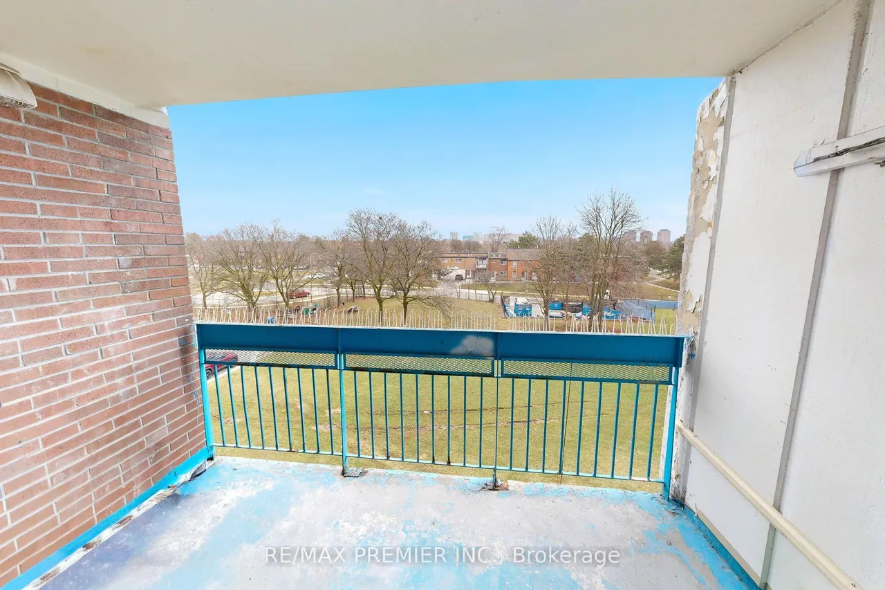 4645 Jane Street, Unit 428 — photo 24