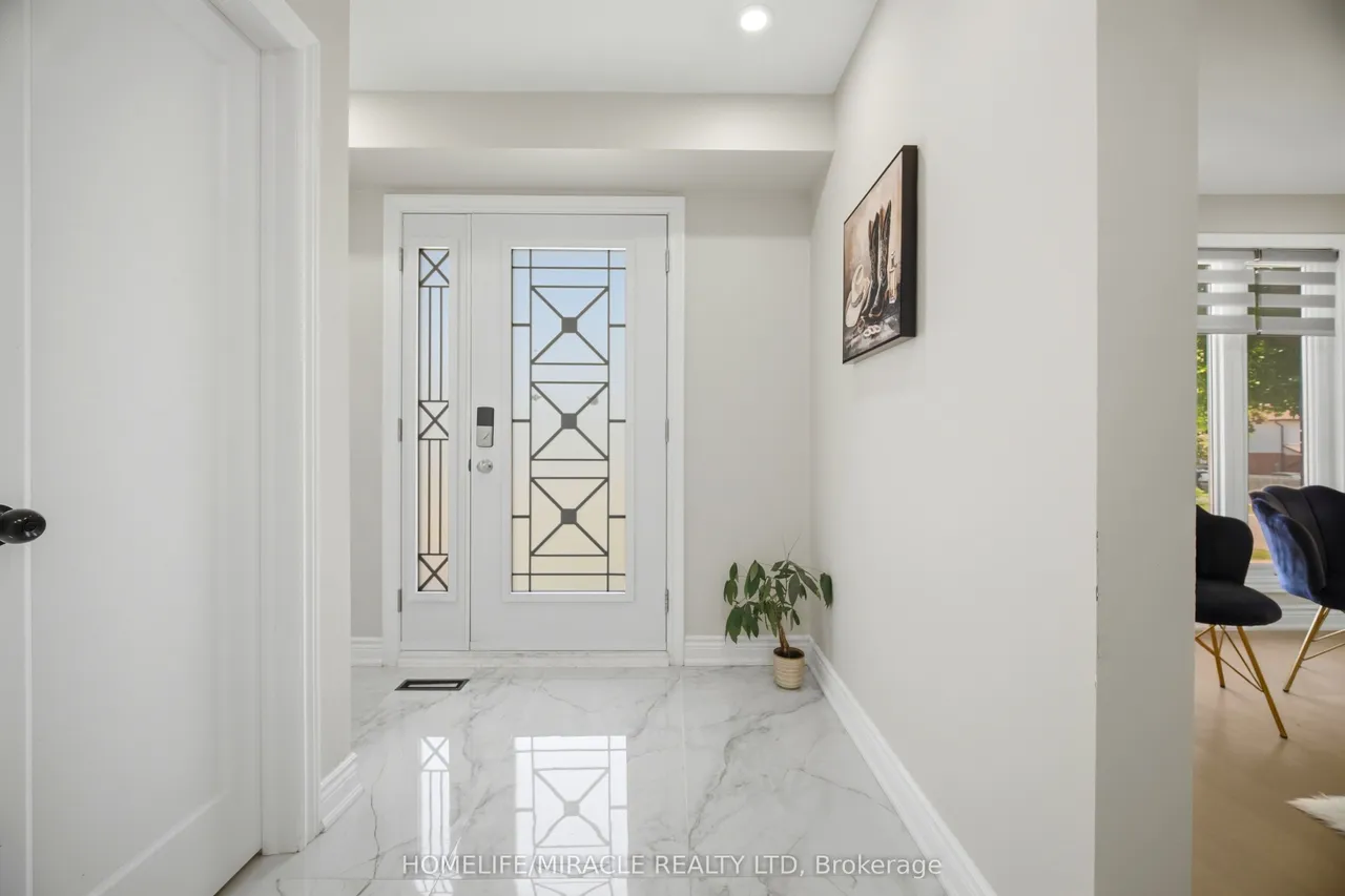 96 Bonham Boulevard