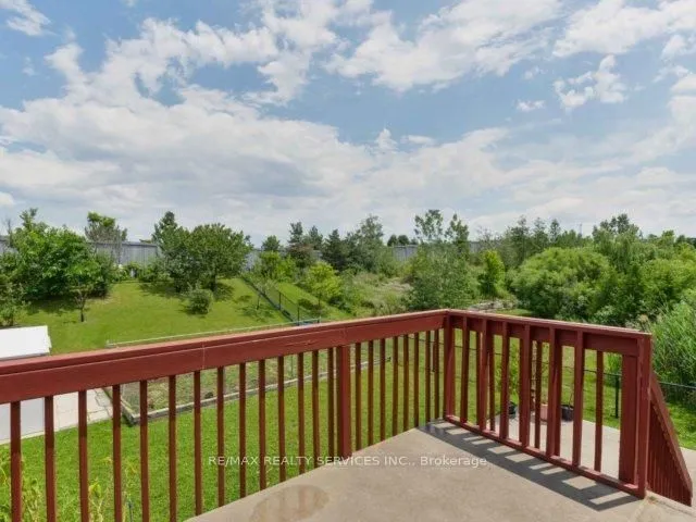 106 Pennyroyal Crescent — photo 14