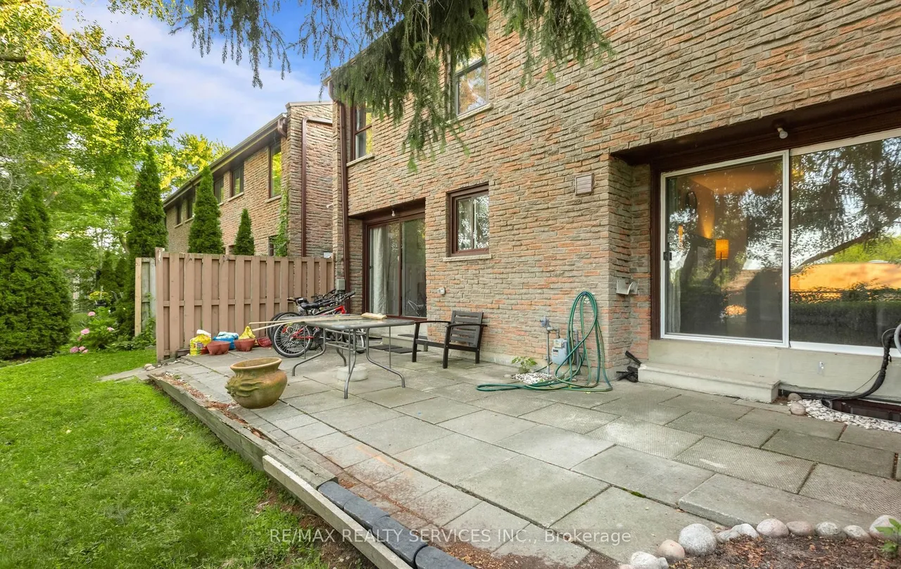 2605 Woodchester Drive — photo 37