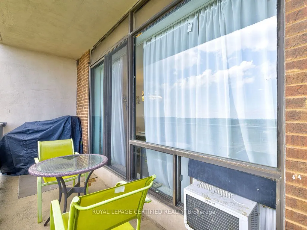 2929 Aquitaine Avenue — photo 46