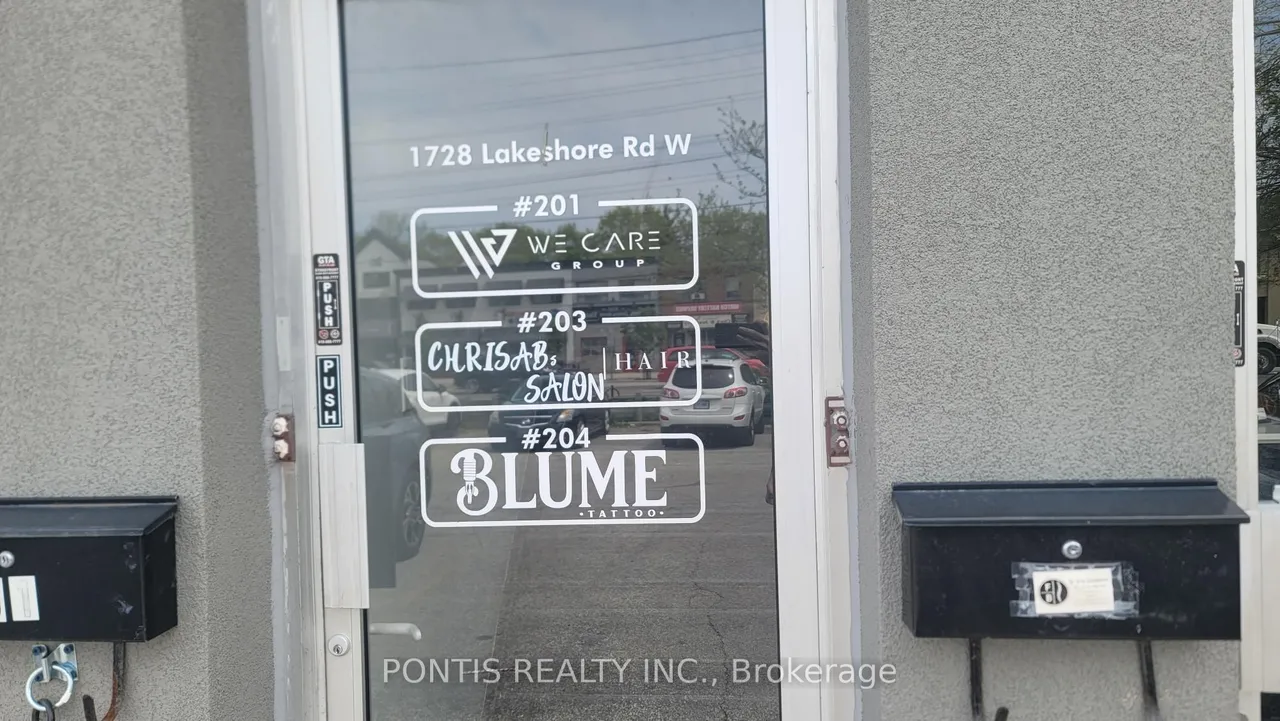 1728 LAKESHORE Road W — photo 2