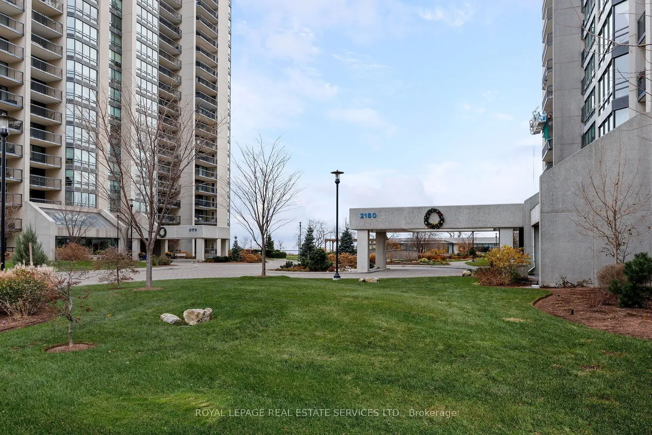 2180 Marine Drive — photo 45