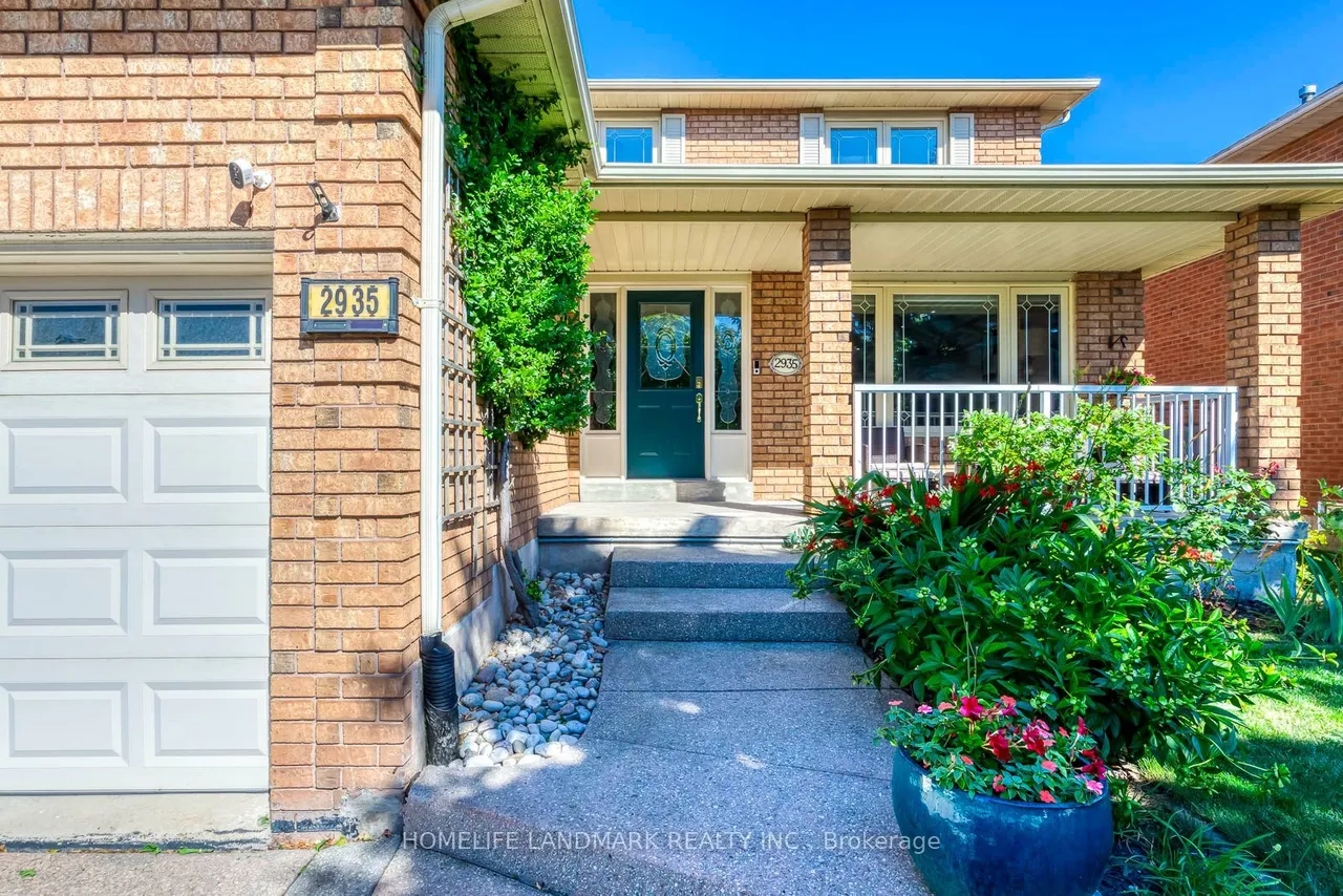 2935 Kingsway Drive — photo 3