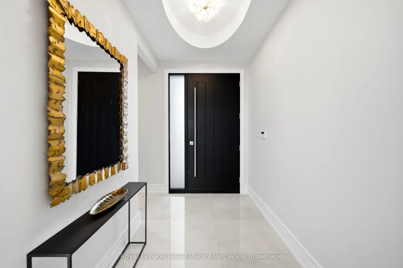 14 Joyce Parkway — photo 3