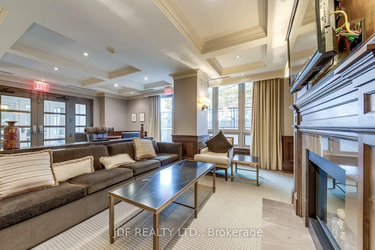 111 Forsythe Street — photo 35