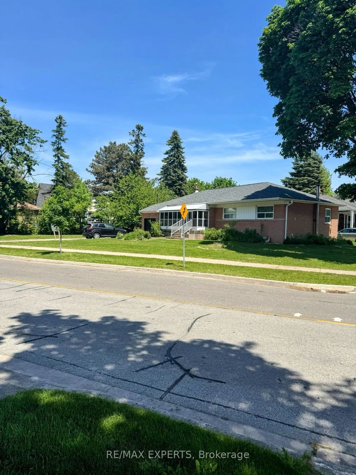 69 Lloyd Manor Road