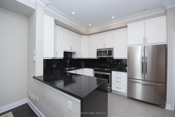 6A ACORN Avenue — photo 2