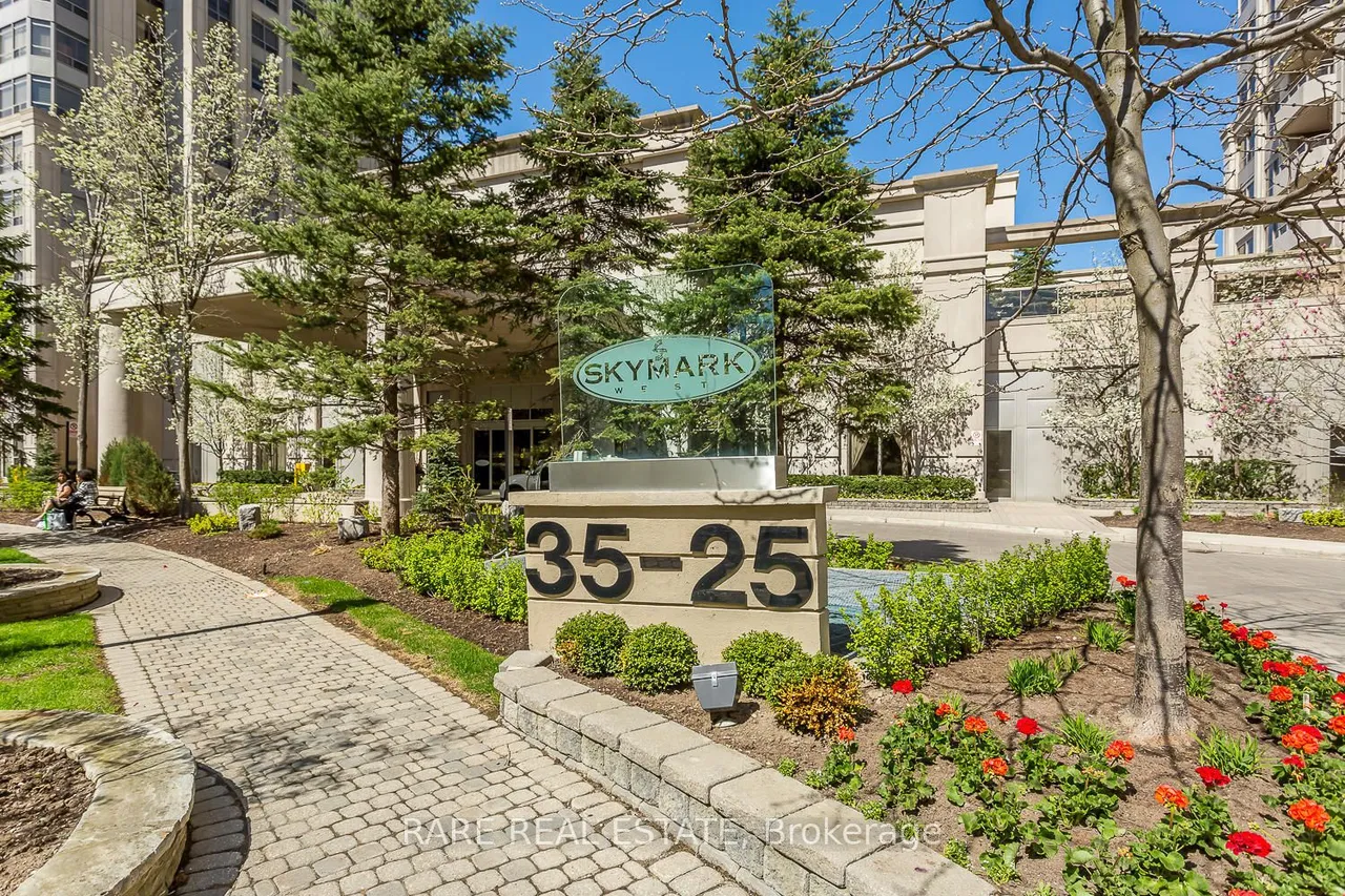 25 Kingsbridge Garden Circle — photo 44