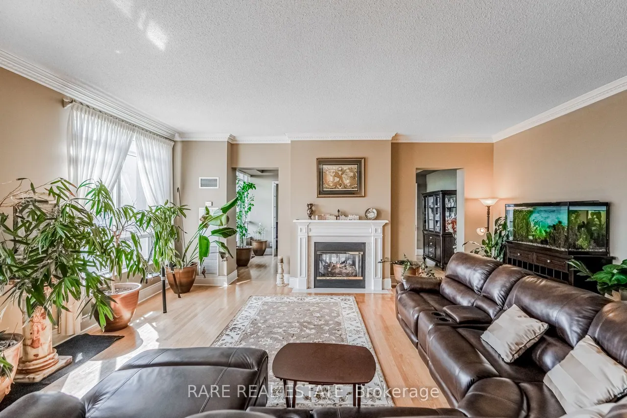 25 Kingsbridge Garden Circle — photo 3