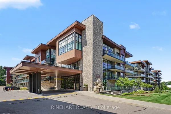 1575 Lakeshore Road W — photo 2