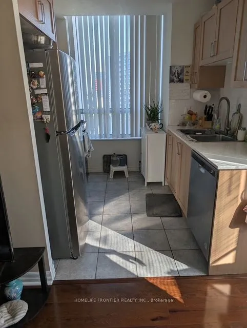 1359 Rathburn Road — photo 3