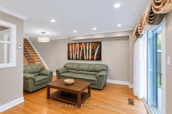 2035 Asta Drive — photo 2