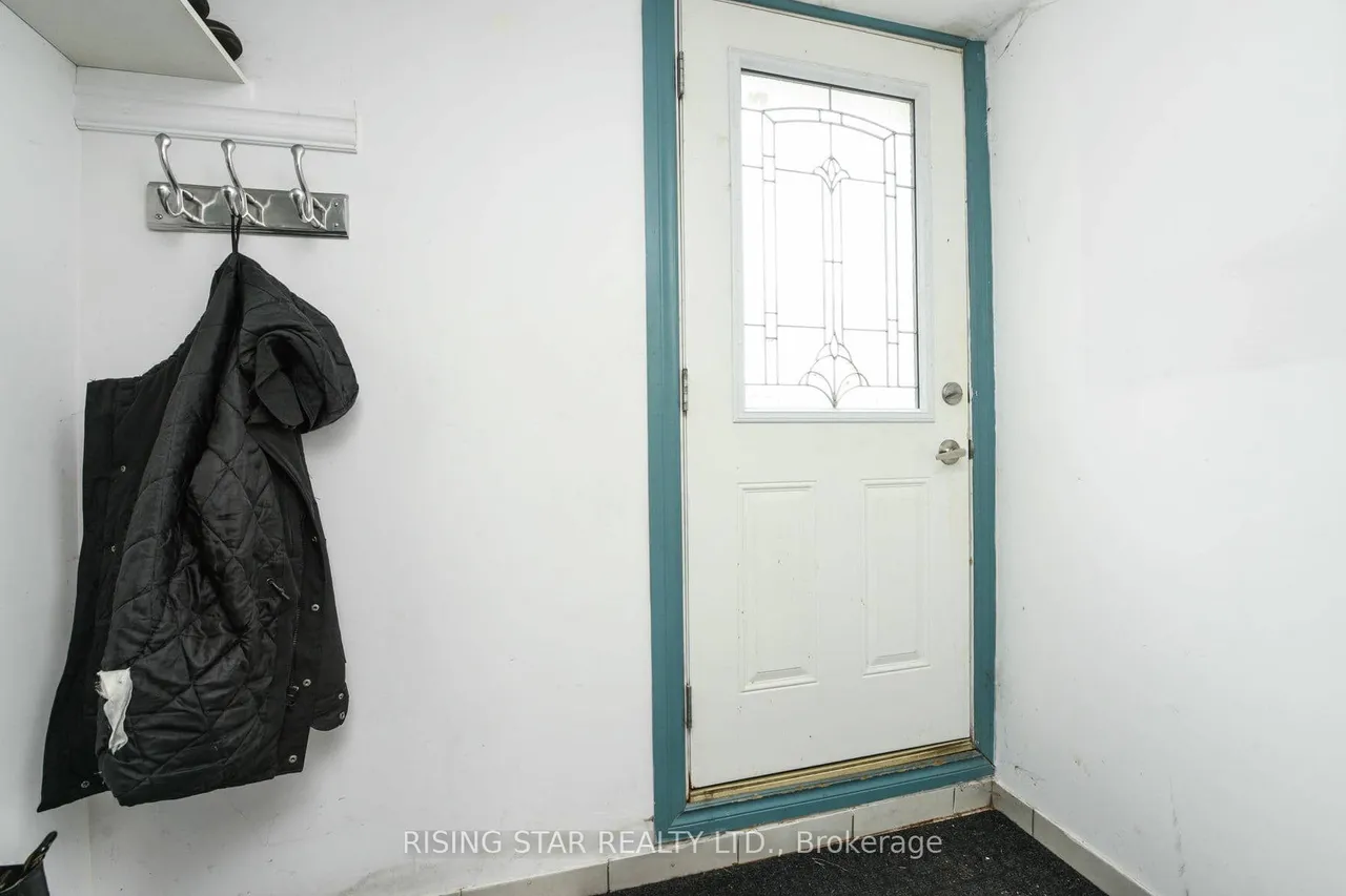 3295 Chipley Crescent — photo 44
