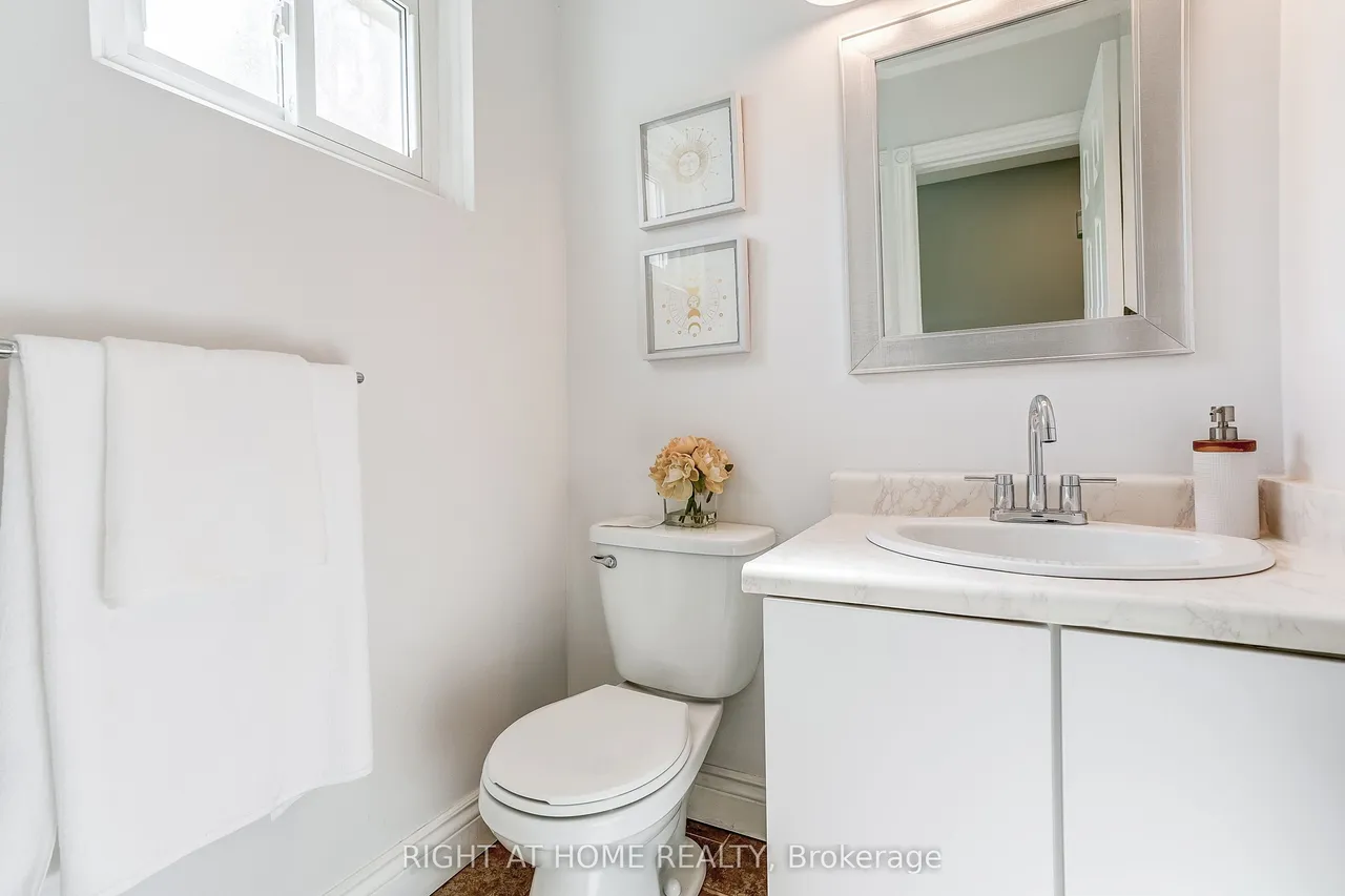 2120 Rathburn Road E — photo 3
