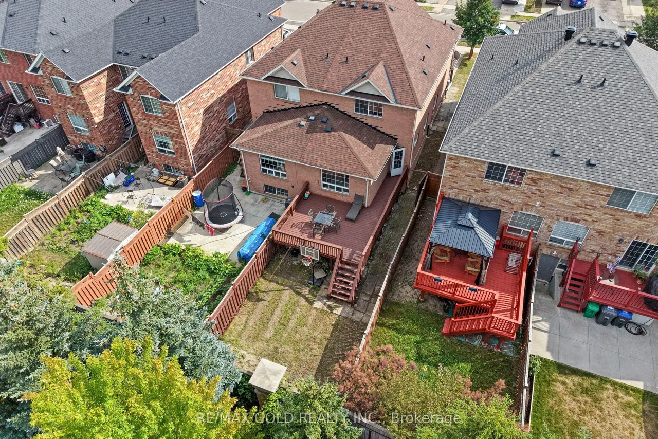 61 Herdwick Street — photo 44