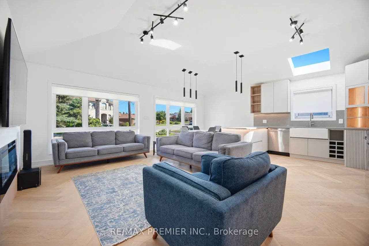 19 Jacinta Drive — photo 3