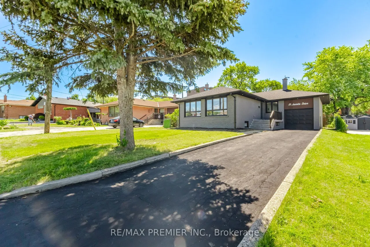 19 Jacinta Drive — photo 2