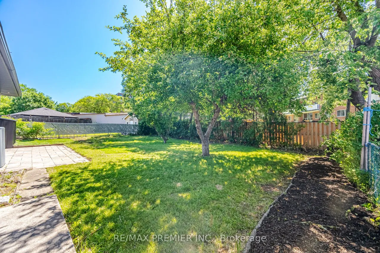 19 Jacinta Drive — photo 50