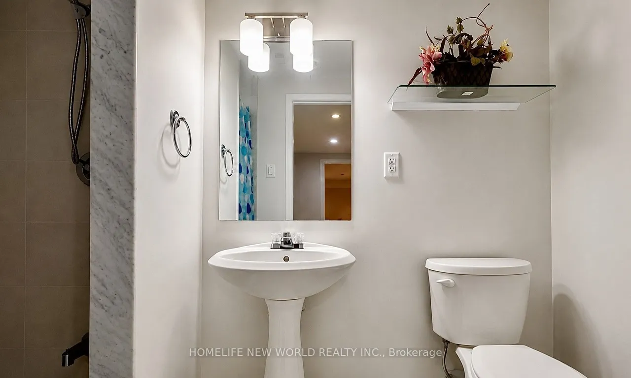 5666 Cortina Crescent — photo 23