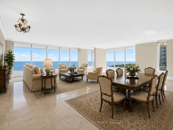 2045 Lake Shore Boulevard W