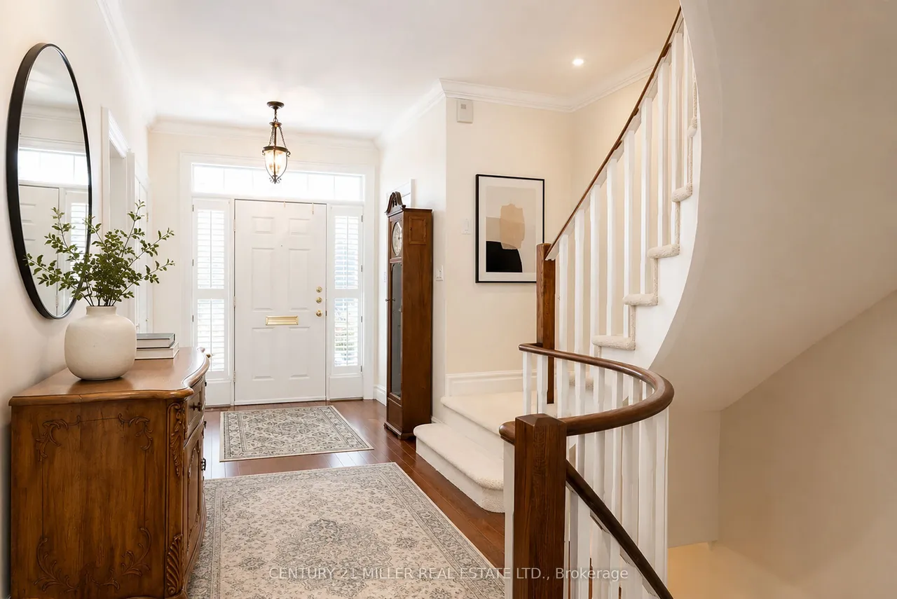 23 Chisholm Street — photo 3