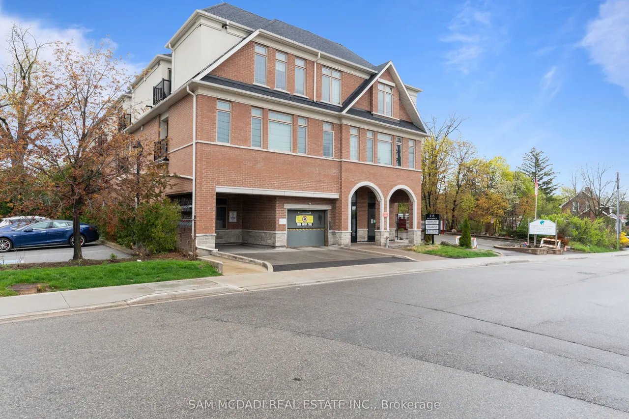 215 Broadway Street — photo 14