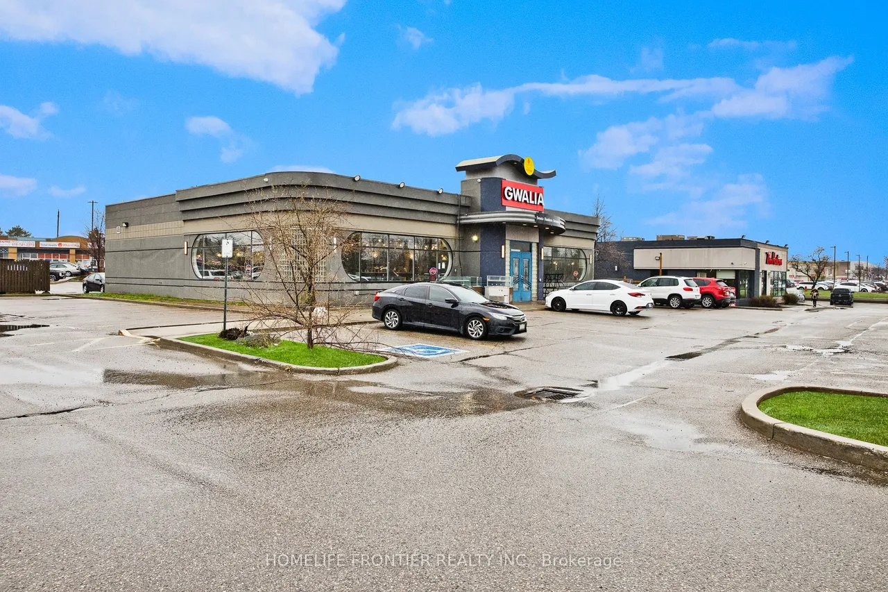 19 Woodbine Downs Boulevard, Unit 109 — photo 20