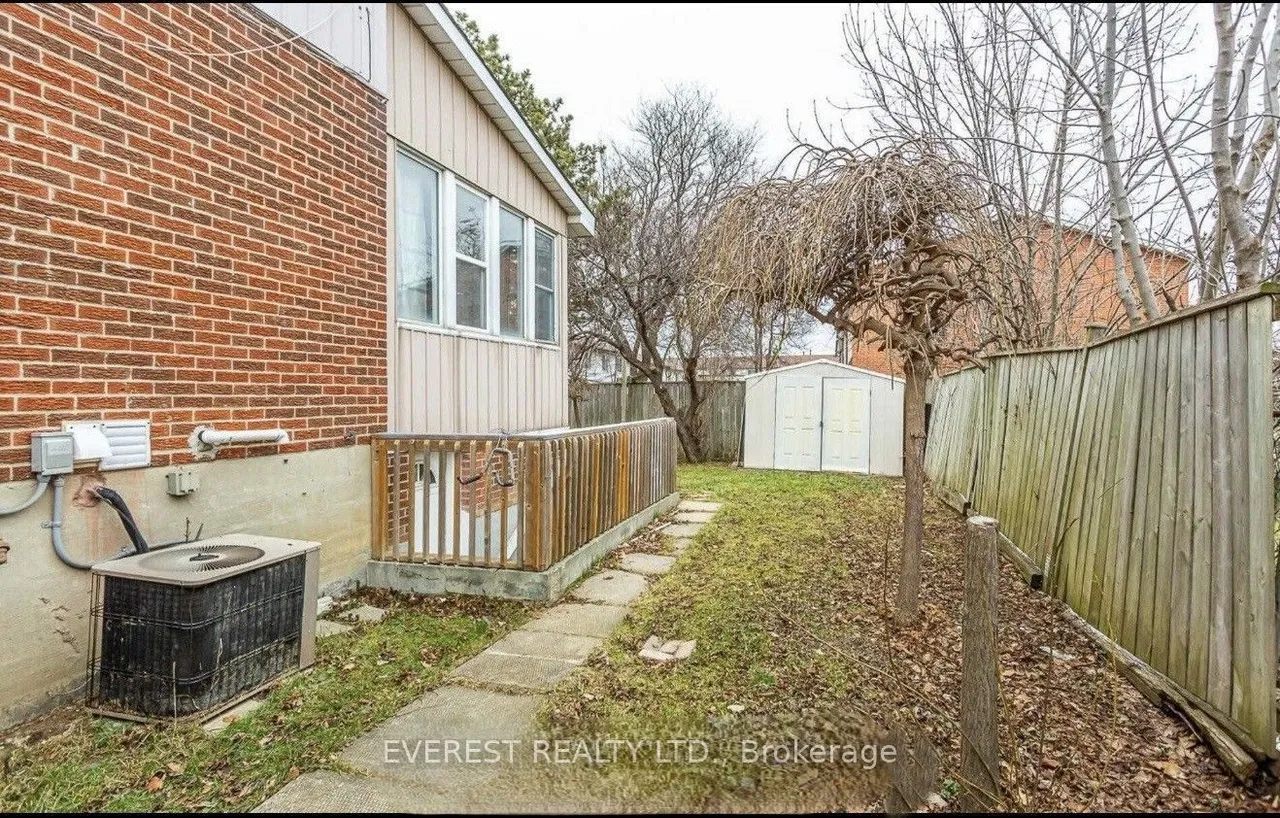 7549 Catalpa Road — photo 13