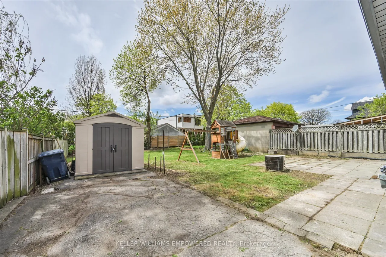 42 Deerhurst Avenue — photo 34