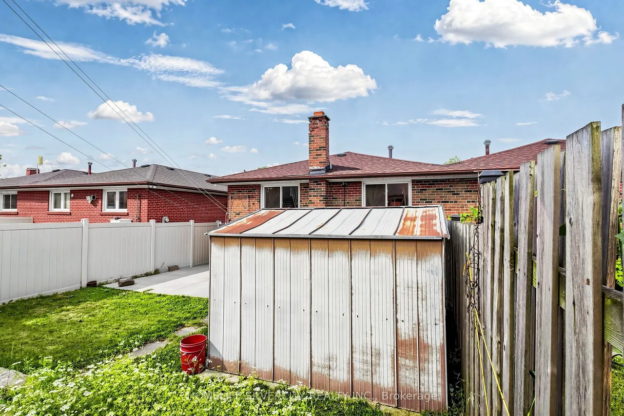 3126 Redbank Crescent — photo 49