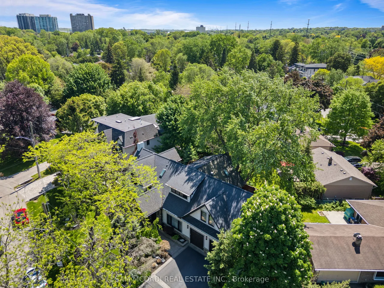 1031 Welwyn Drive — photo 50