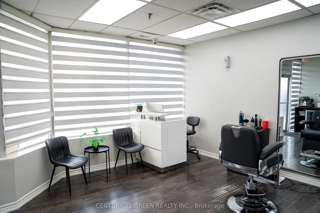 2565 Steeles Avenue E — photo 3