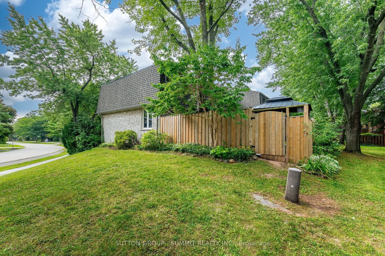1270 Gainsborough Drive — photo 50