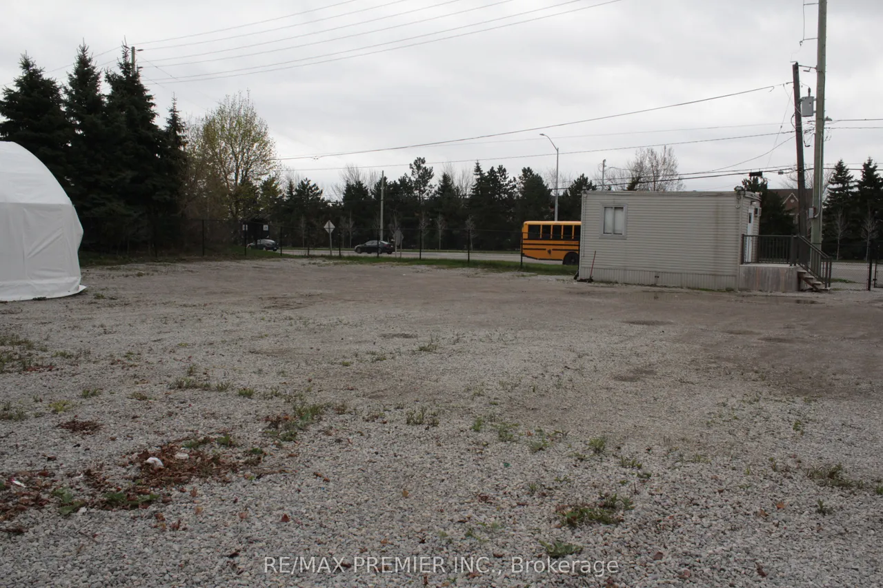 11859 Hurontario Street — photo 3
