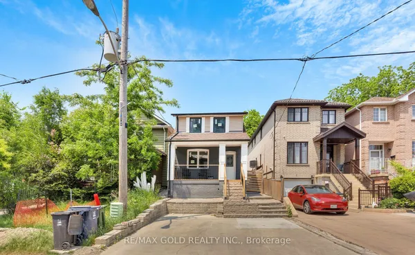 8 Fairglen Crescent