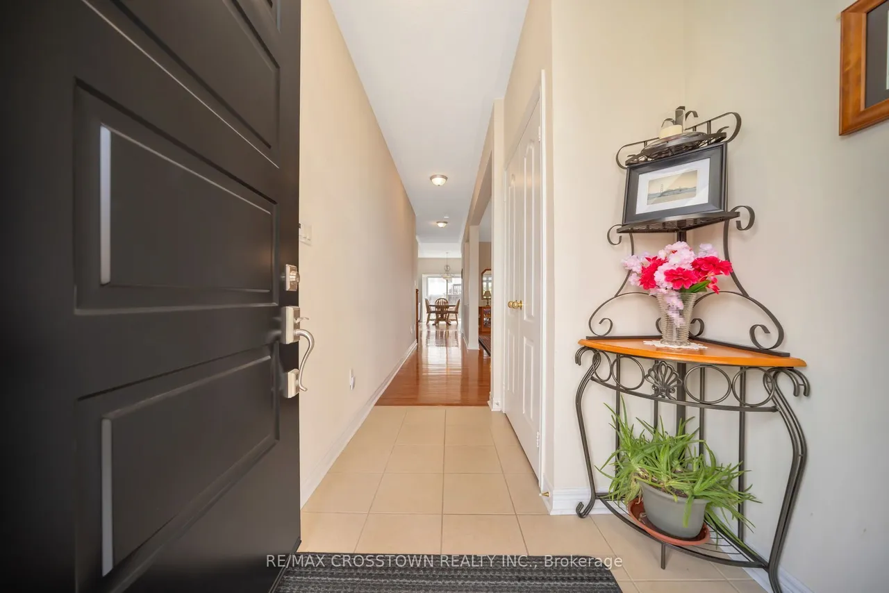 67 Sorbonne Drive — photo 2