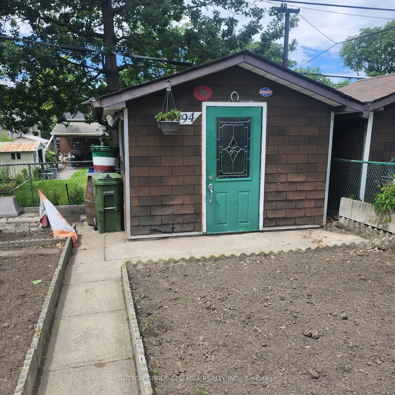 194 Beta Street — photo 26