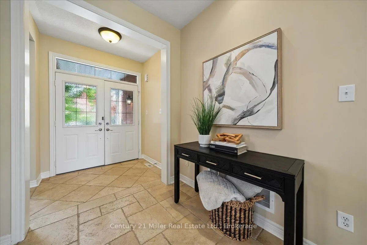 2350 Valleyridge Drive — photo 3