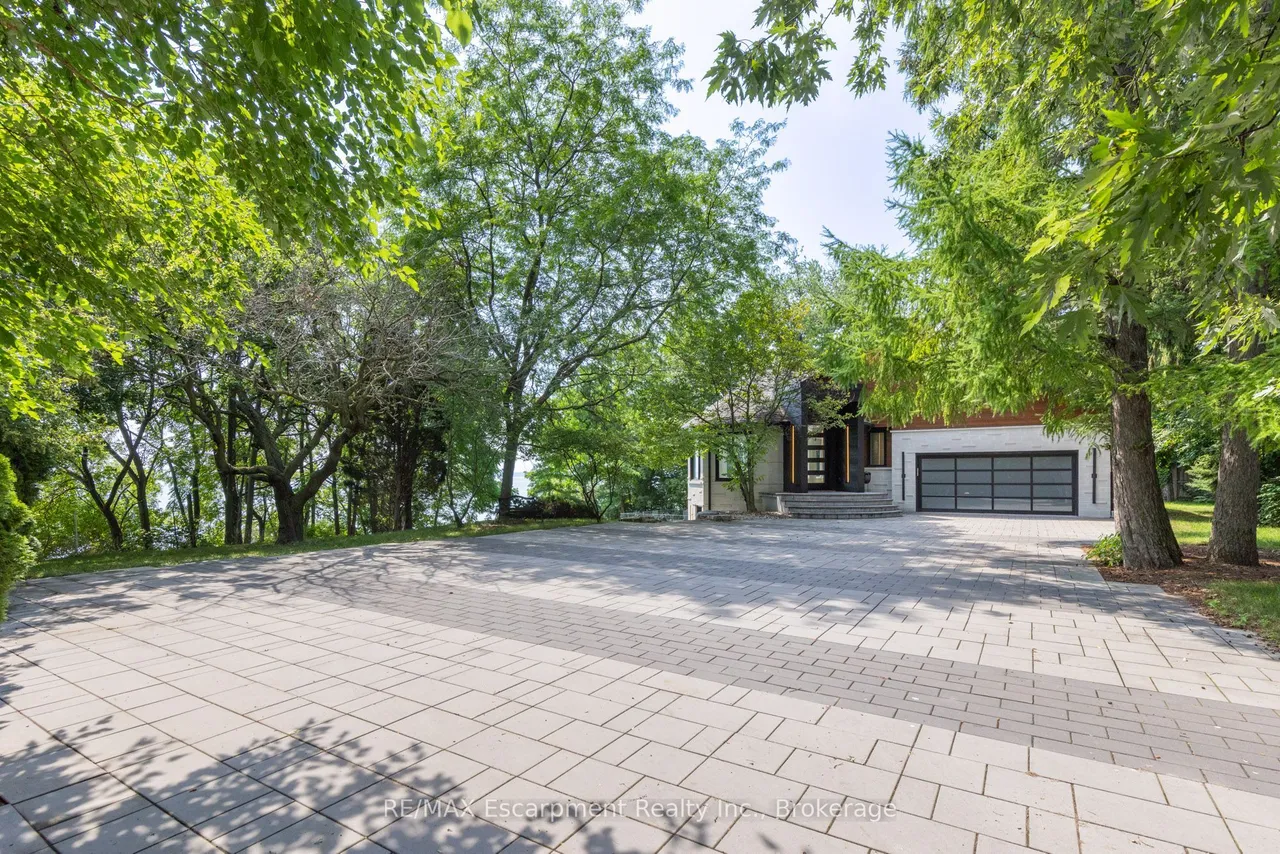 100 Appleby Place — photo 2
