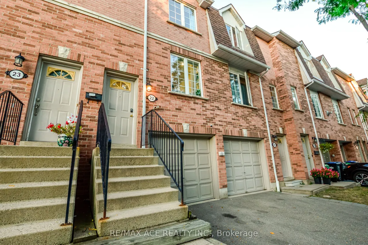 1525 South Parade Court — photo 3