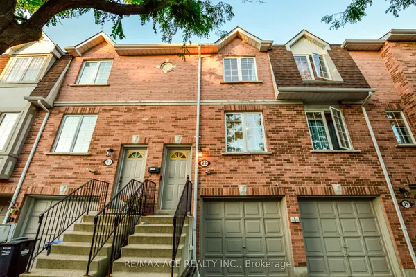 1525 South Parade Court — photo 2