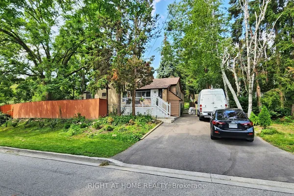 1 Edgebrook Drive — photo 2