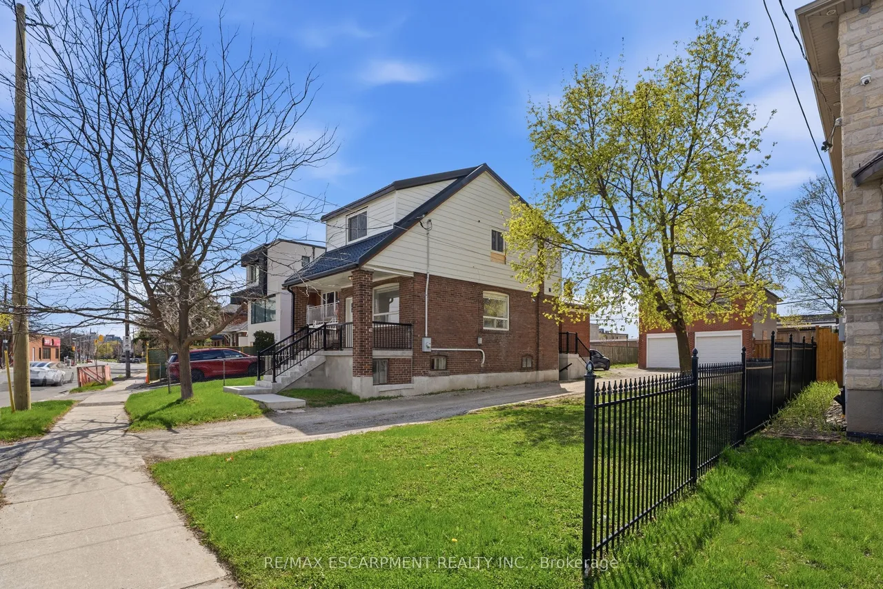 1049 Glencairn Avenue — photo 3
