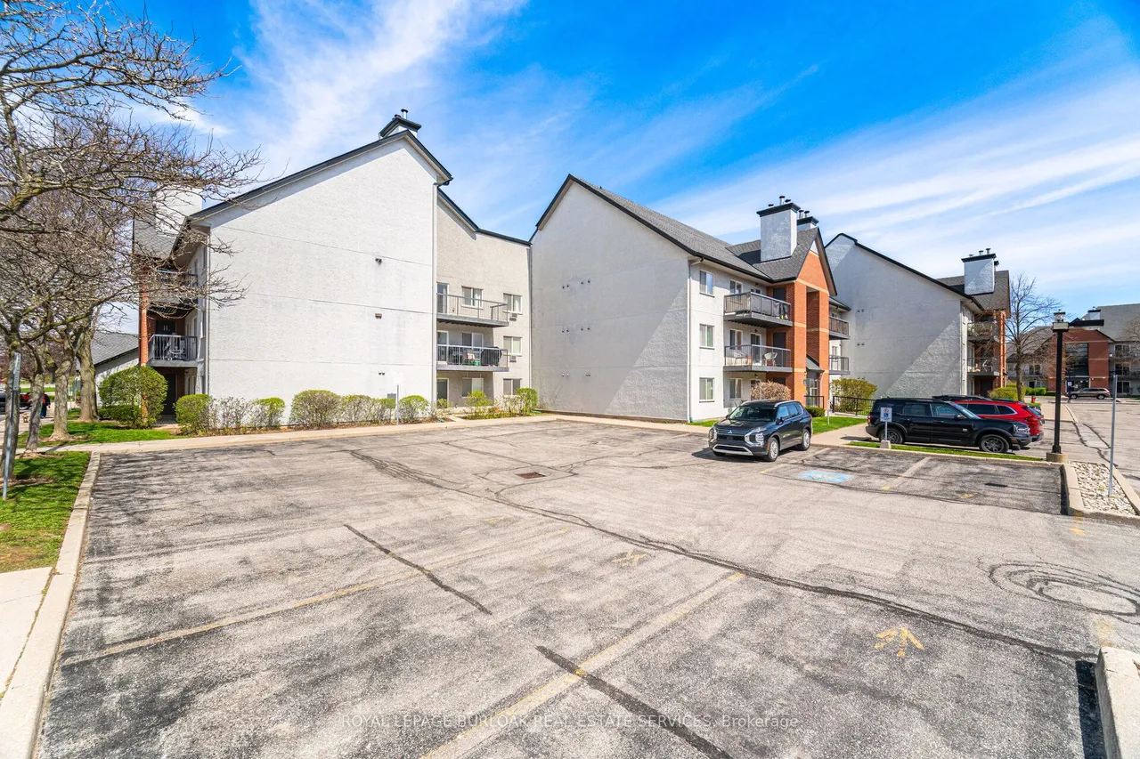 1450 Glen Abbey Gate — photo 40